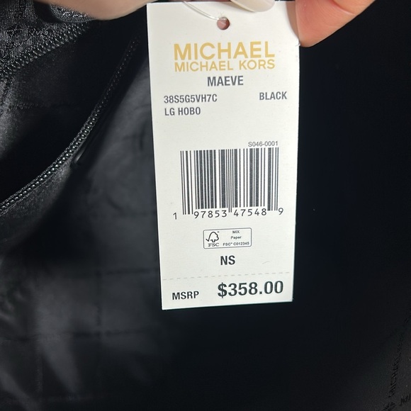 Michael Kors Maeve Hobo Cream and Black Shoulder Bag - Picture 8 of 14